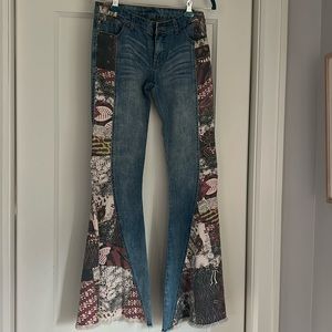 FREE PEOPLE FLARE JEANS SIZE 28